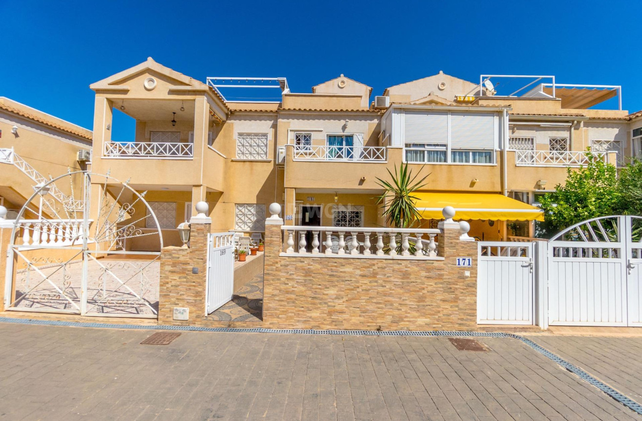 Resale - Townhouse - Torrevieja - Nueva Torrevieja