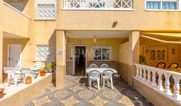 Resale - Townhouse - Torrevieja - Nueva Torrevieja