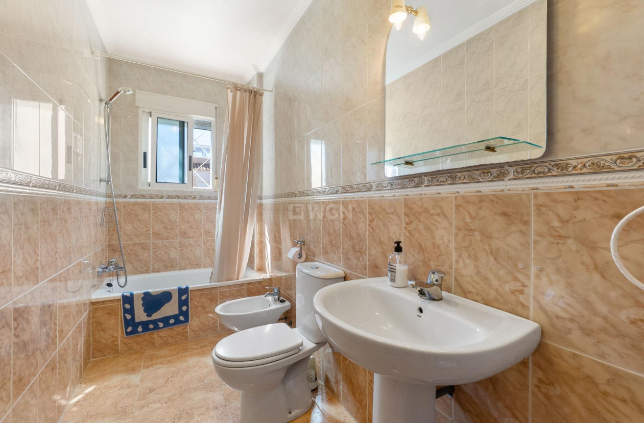 Resale - Townhouse - Torrevieja - Nueva Torrevieja