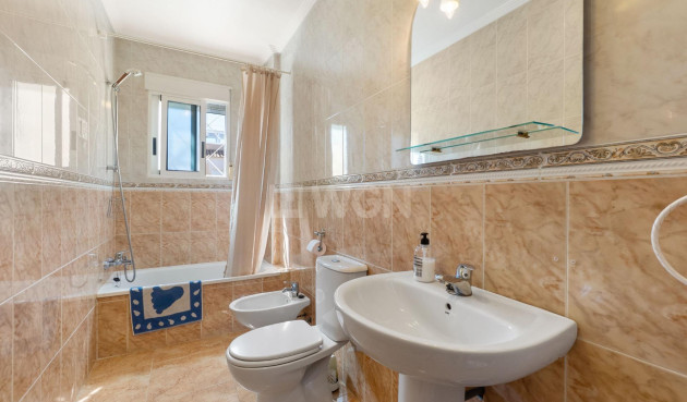 Resale - Townhouse - Torrevieja - Nueva Torrevieja