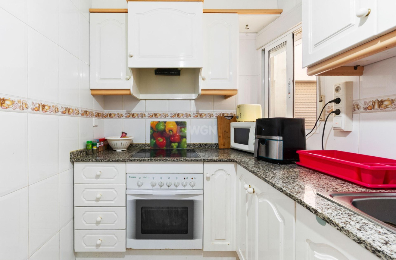 Reventa - Apartamento / piso - Torrevieja - Centro