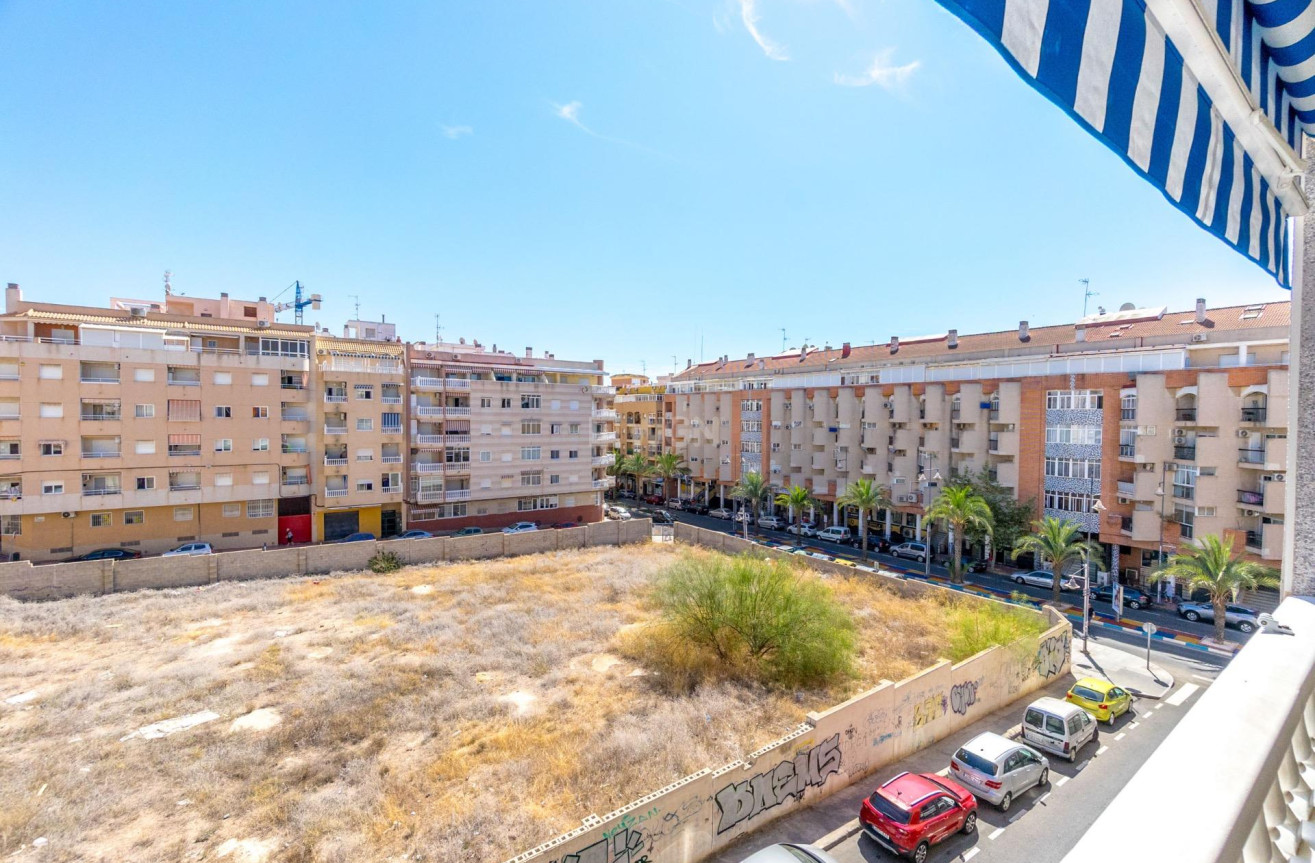 Reventa - Apartamento / piso - Torrevieja - Centro