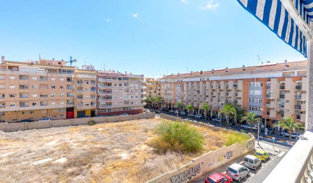 Reventa - Apartamento / piso - Torrevieja - Centro