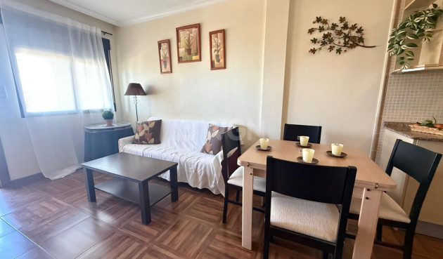 Odsprzedaż - Bungalow - Torrevieja - Parque Acuático - Sector 25