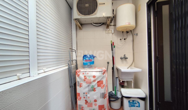 Odsprzedaż - Bungalow - Torrevieja - Parque Acuático - Sector 25