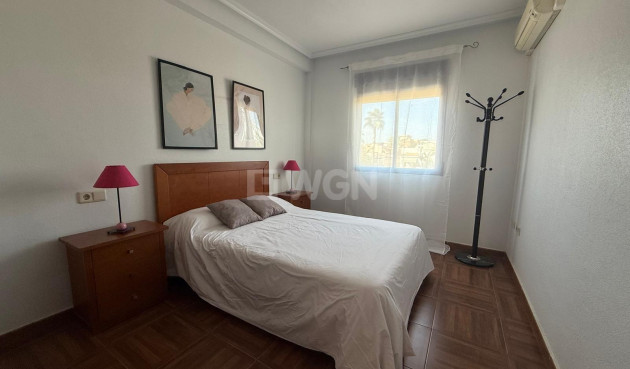 Odsprzedaż - Bungalow - Torrevieja - Parque Acuático - Sector 25