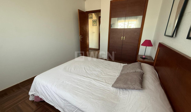 Odsprzedaż - Bungalow - Torrevieja - Parque Acuático - Sector 25