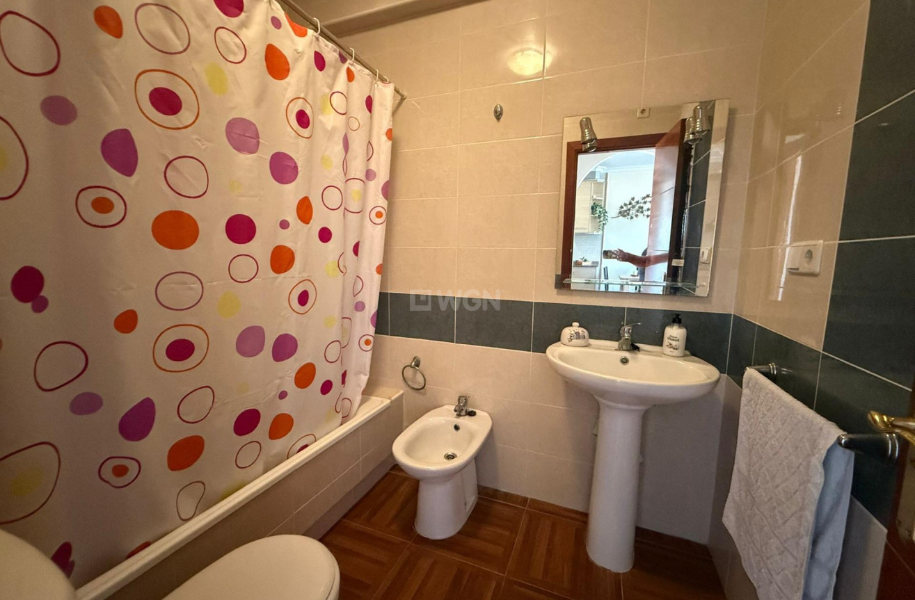 Odsprzedaż - Bungalow - Torrevieja - Parque Acuático - Sector 25