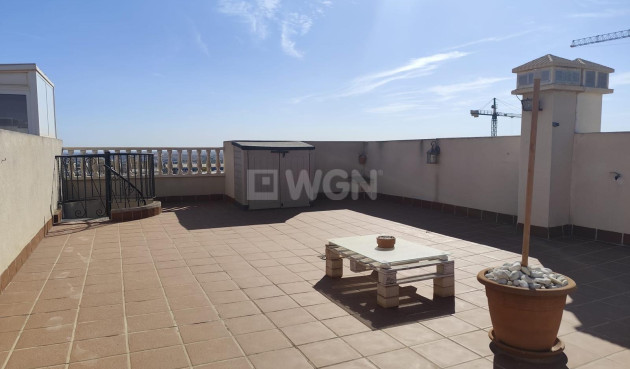 Odsprzedaż - Bungalow - Torrevieja - Parque Acuático - Sector 25