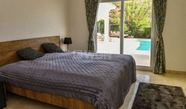 Odsprzedaż - Villa - Moraira - Costa Blanca