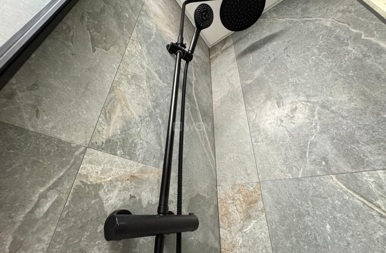 Odsprzedaż - Mieszkanie w bloku - Torrevieja