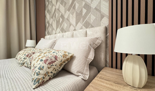 Odsprzedaż - Mieszkanie w bloku - Torrevieja