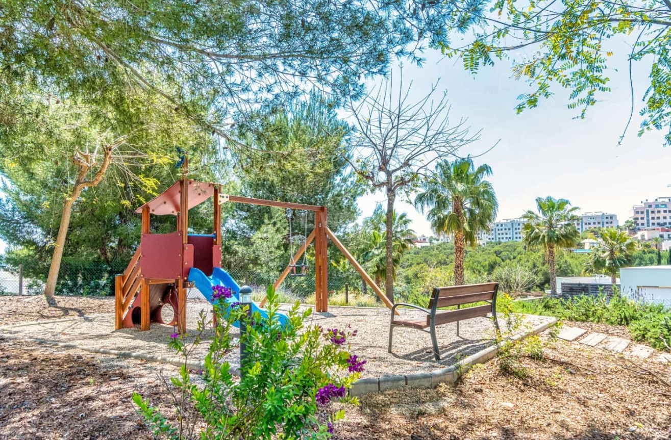 Odsprzedaż - Mieszkanie w bloku - Orihuela - Inland