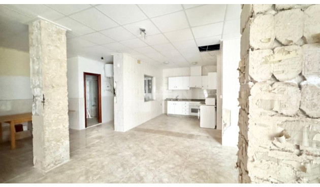 Resale - Apartment / flat - Torrevieja - Costa Blanca