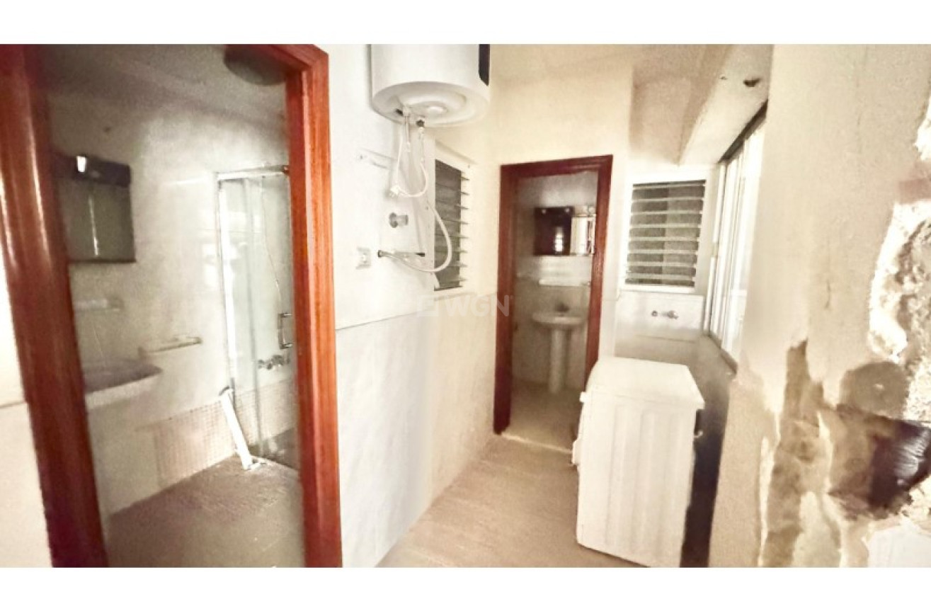 Resale - Apartment / flat - Torrevieja - Costa Blanca