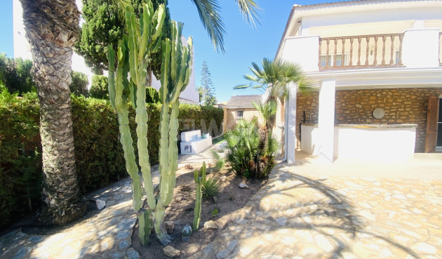 Odsprzedaż - Villa - La Zenia - Costa Blanca