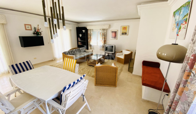 Odsprzedaż - Villa - La Zenia - Costa Blanca