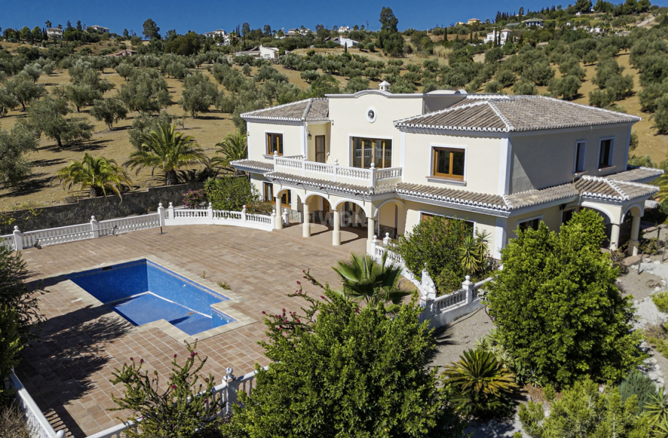 Wiederverkauf - Villa - Vinuela - Inland