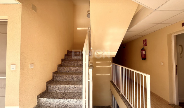 Odsprzedaż - Mieszkanie w bloku - San Miguel de Salinas - Inland