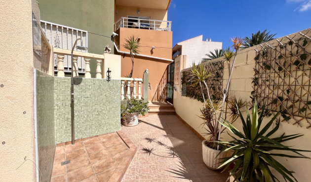 Odsprzedaż - Mieszkanie w bloku - San Miguel de Salinas - Inland