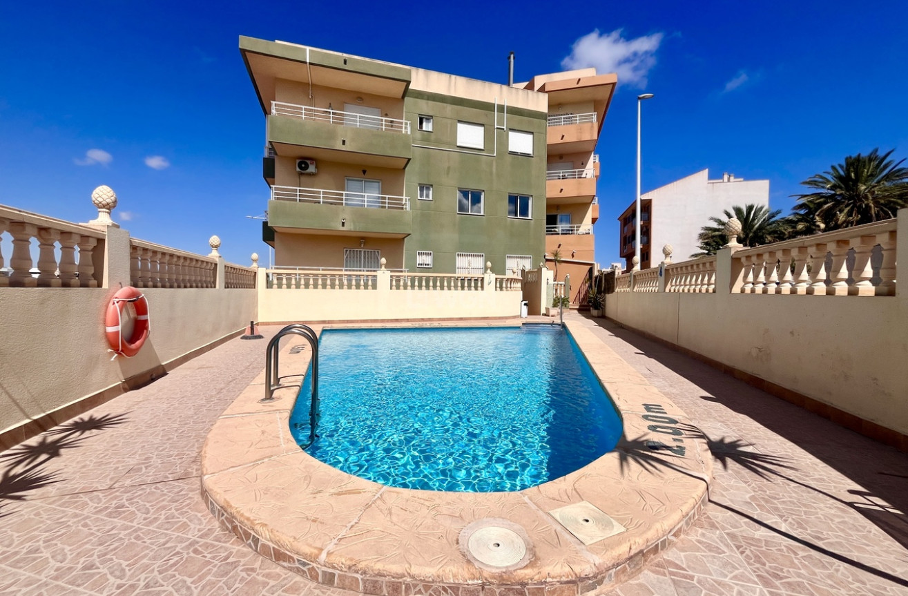 Resale - Apartment / flat - San Miguel de Salinas - Inland
