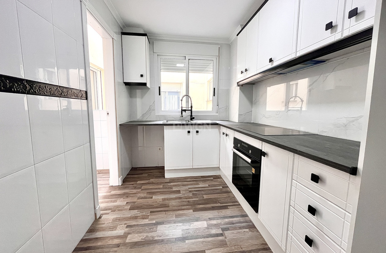 Resale - Apartment / flat - San Miguel de Salinas - Inland