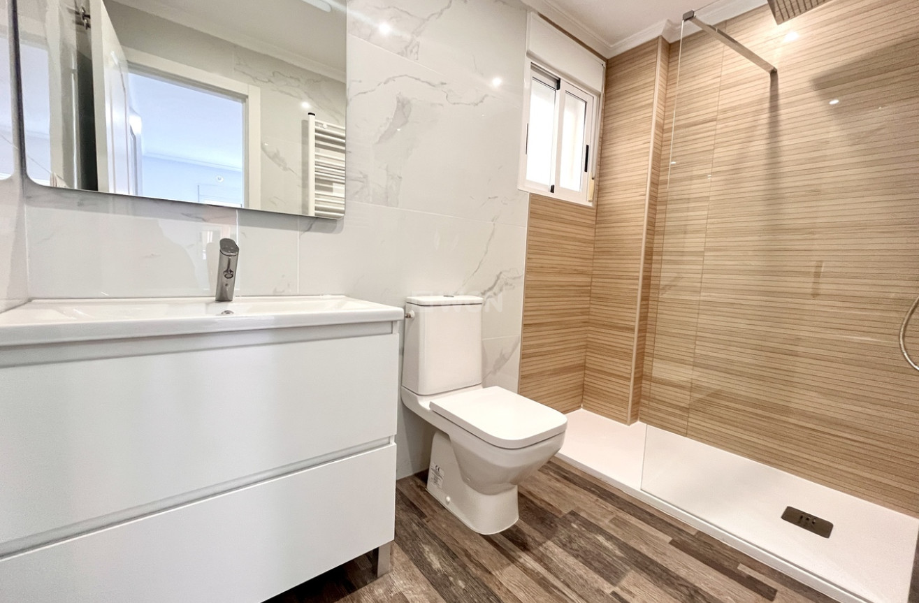 Resale - Apartment / flat - San Miguel de Salinas - Inland