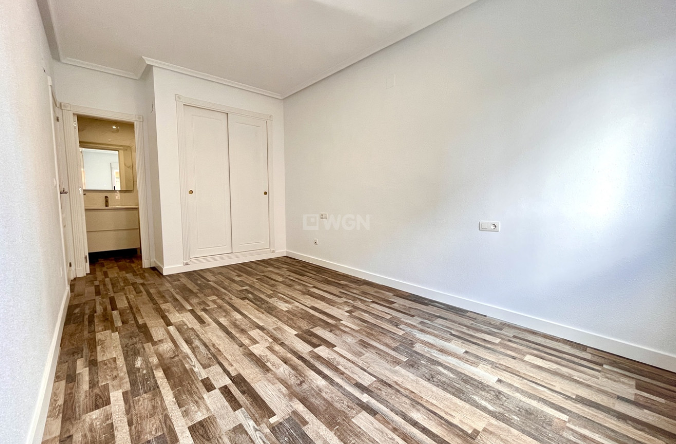 Resale - Apartment / flat - San Miguel de Salinas - Inland