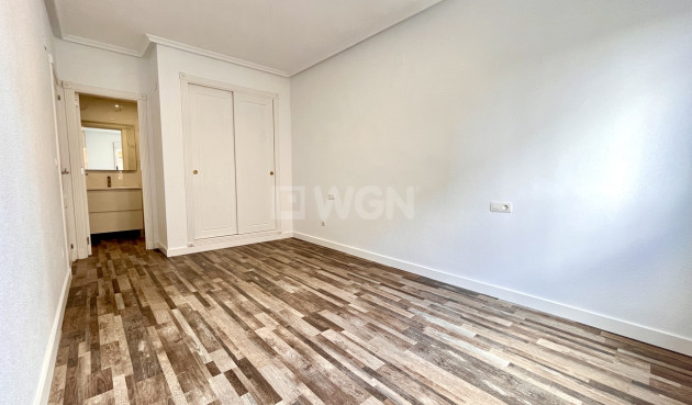 Resale - Apartment / flat - San Miguel de Salinas - Inland