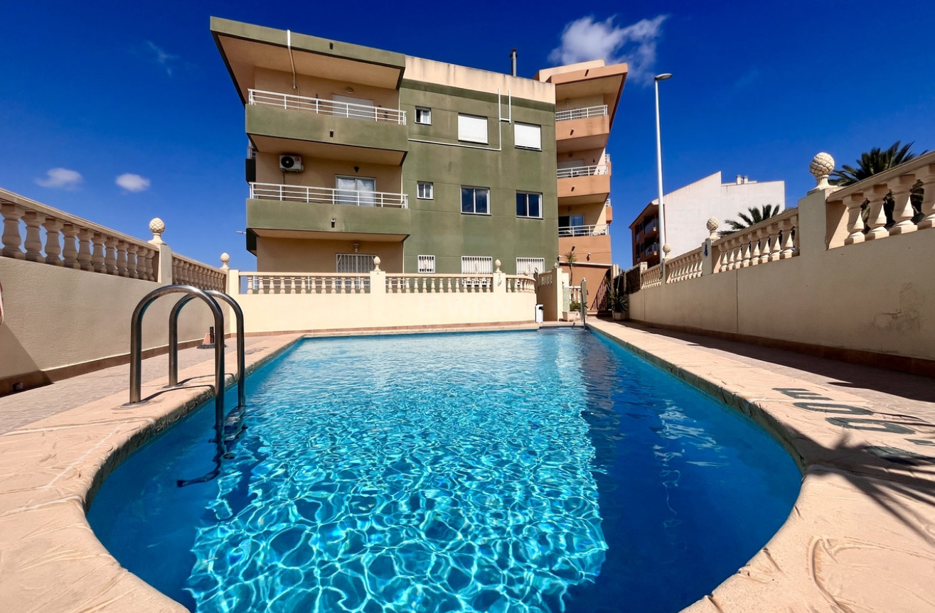 Resale - Apartment / flat - San Miguel de Salinas - Inland