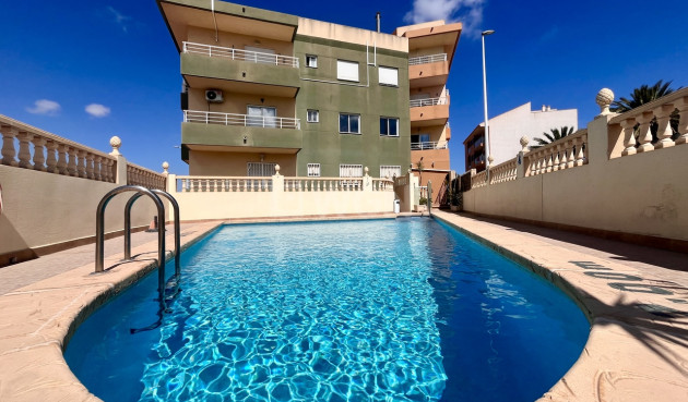 Resale - Apartment / flat - San Miguel de Salinas - Inland