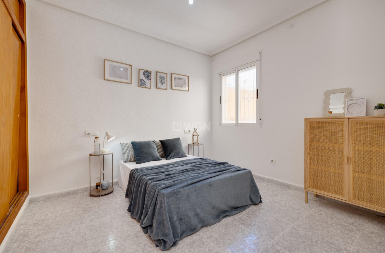 Wiederverkauf - Bungalow - Torrevieja - Los Frutales