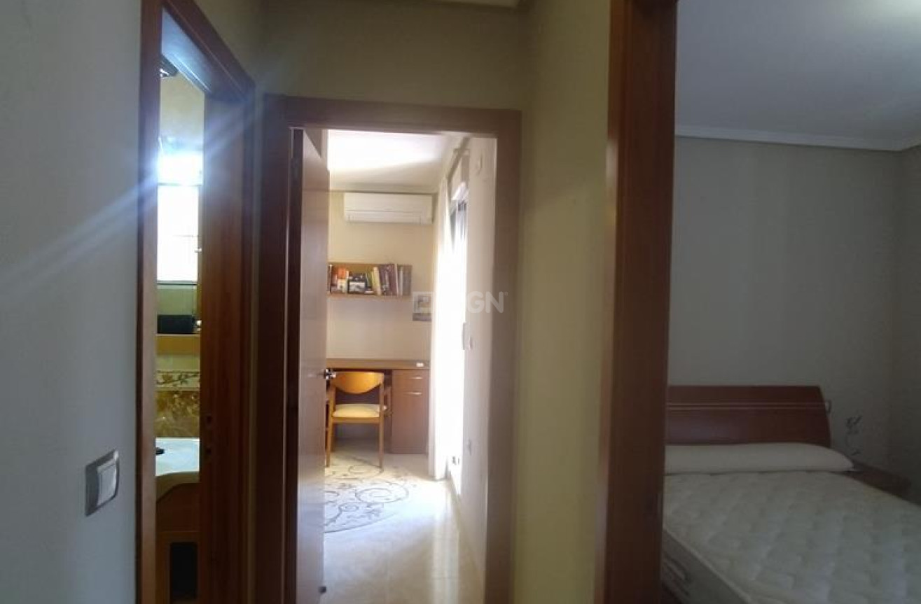 Wiederverkauf - Villa - Torrevieja - AGUAS NUEVAS 25