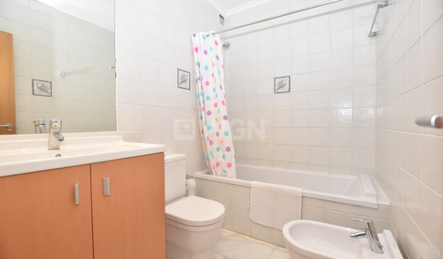 Odsprzedaż - Kamienica - Algorfa - Inland