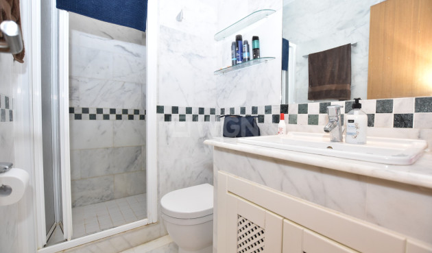 Odsprzedaż - Kamienica - Algorfa - Inland