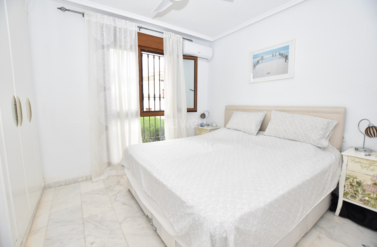 Odsprzedaż - Kamienica - Algorfa - Inland