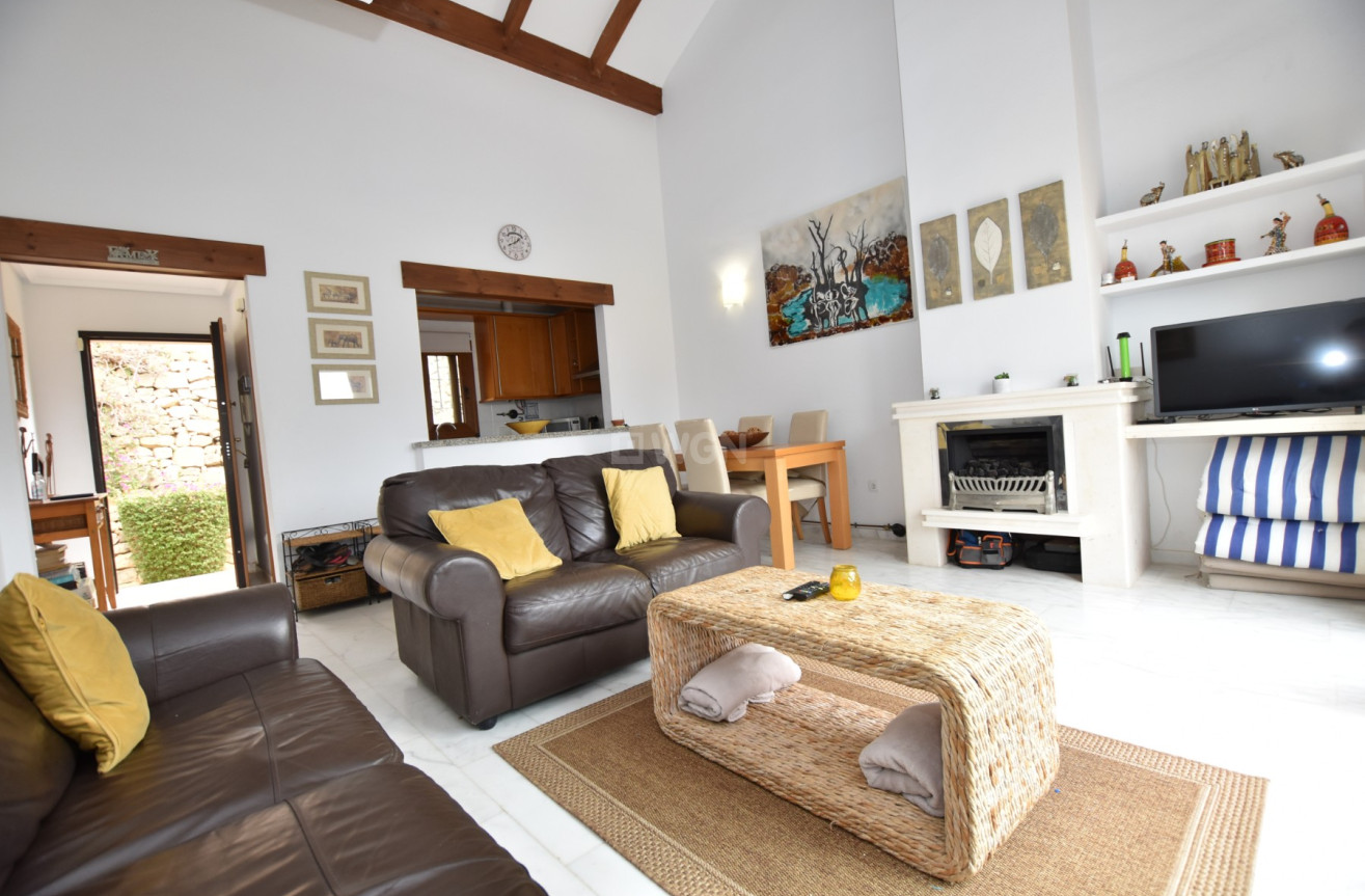 Odsprzedaż - Kamienica - Algorfa - Inland