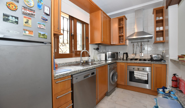 Odsprzedaż - Kamienica - Algorfa - Inland