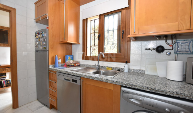 Odsprzedaż - Kamienica - Algorfa - Inland