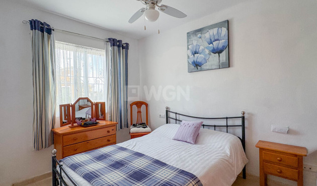 Odsprzedaż - Mieszkanie w bloku - Los Balcones - Costa Blanca