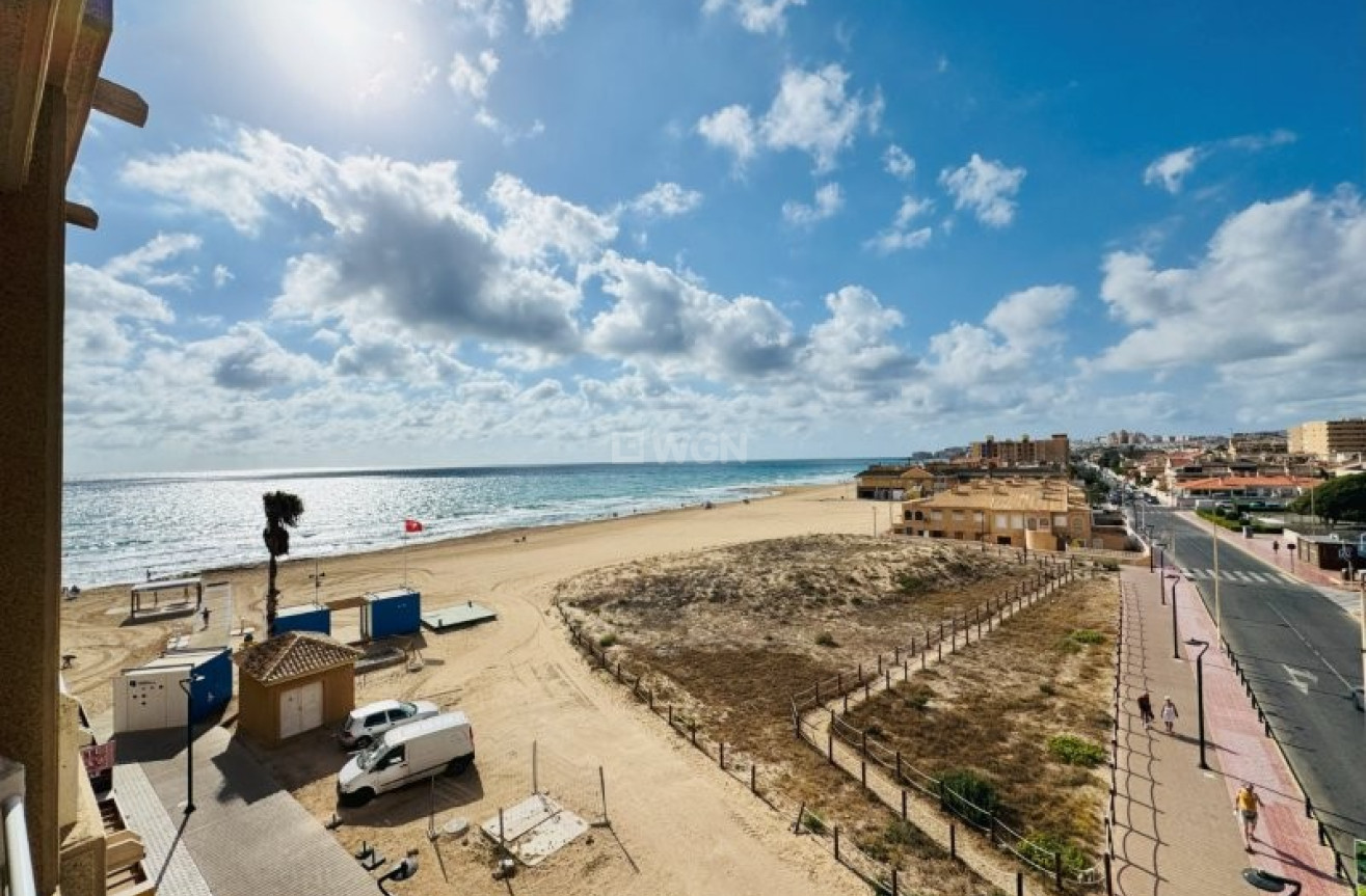 Resale - Apartment / flat - La Mata - Costa Blanca