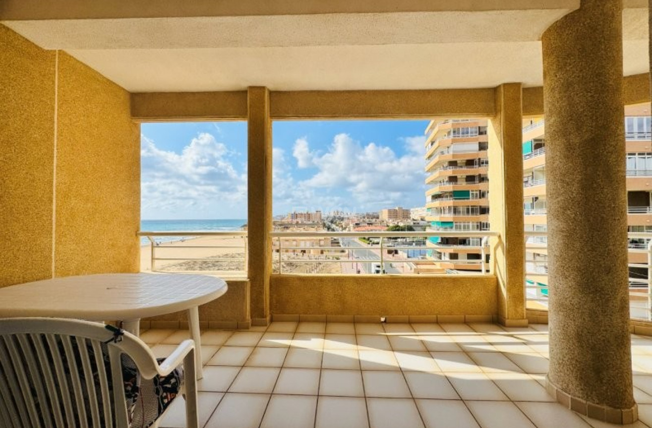 Resale - Apartment / flat - La Mata - Costa Blanca