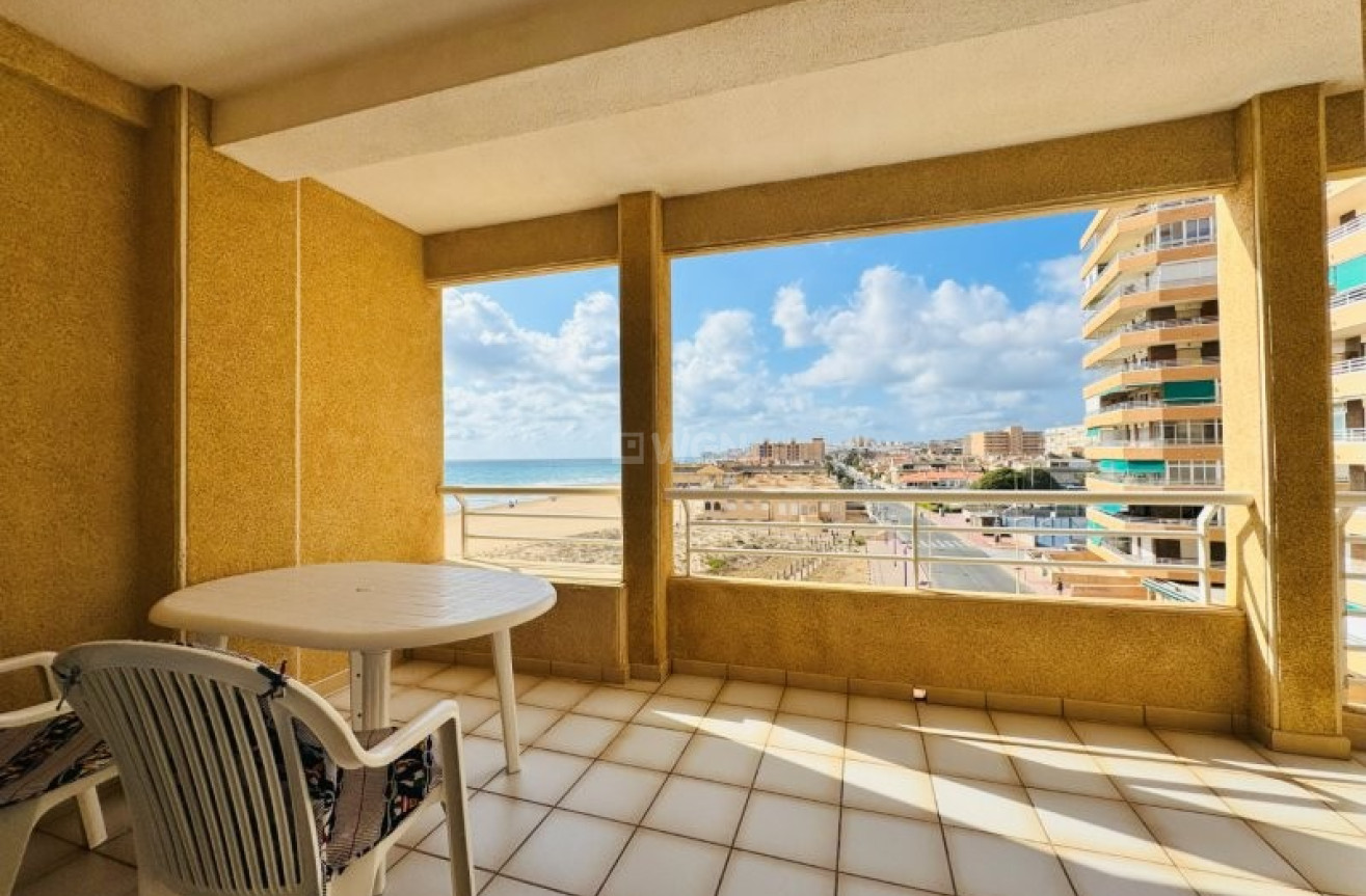 Resale - Apartment / flat - La Mata - Costa Blanca