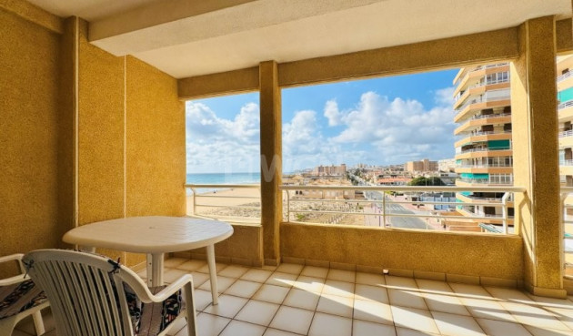 Resale - Apartment / flat - La Mata - Costa Blanca