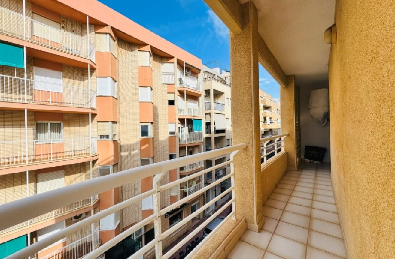 Resale - Apartment / flat - La Mata - Costa Blanca