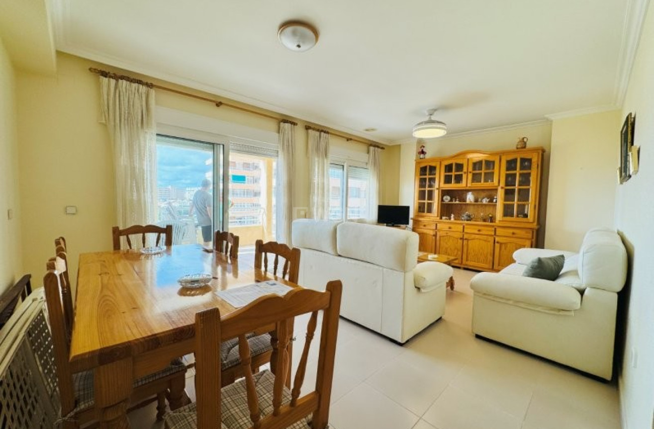 Resale - Apartment / flat - La Mata - Costa Blanca