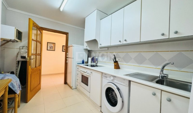 Resale - Apartment / flat - La Mata - Costa Blanca