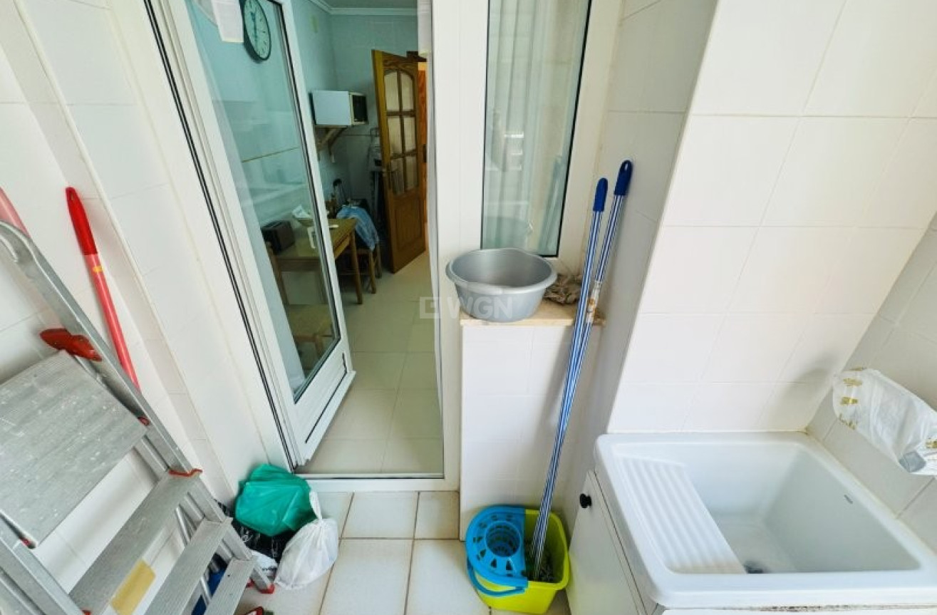 Resale - Apartment / flat - La Mata - Costa Blanca