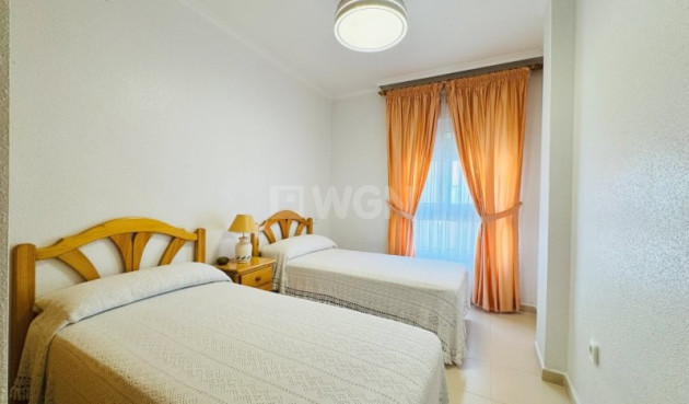 Resale - Apartment / flat - La Mata - Costa Blanca