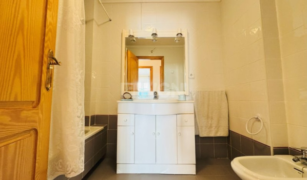 Resale - Apartment / flat - La Mata - Costa Blanca